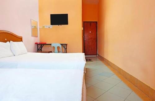 Kuching Hotel | OYO 90598 Living House C0