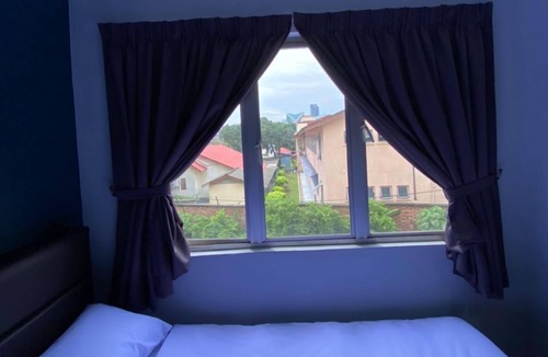 Pekeliling Hotel | OYO 90829 Bergamo Hotel