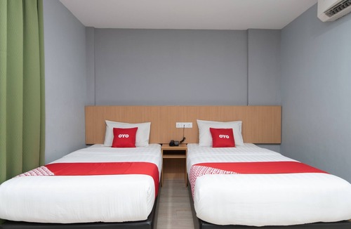 Pantai Tengah Hotel | OYO 90935 Langkawi Western Motel