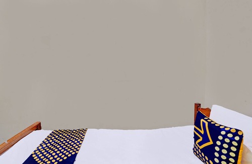 Gresik Hotel | OYO 92267 Nurul Homestay Syariah
