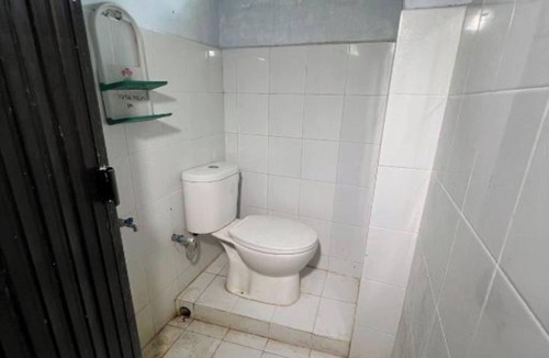 Ternate Hotel | OYO 92892 Aini Homestay