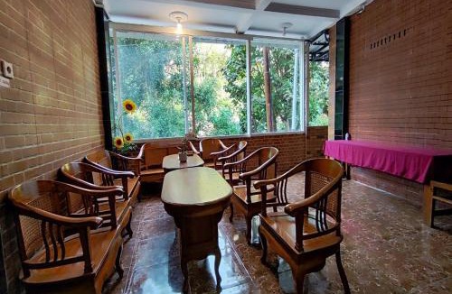 Hargomulyo Hotel | OYO 94715 Homestay Kembar Syariah