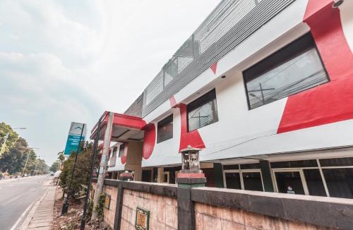 Cibinong Hotel | OYO 94759 Hotel Taman Cibinong