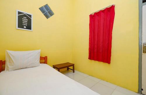 Surakarta Hotel | OYO Life 2867 Kos Kuning