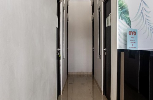Karawang Hotel | OYO Life 3251 D'daun Inn