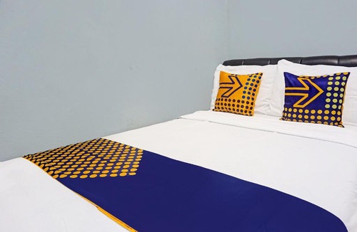 Gresik Hotel | OYO Life 91600 Syariah Army Kost & Homestay