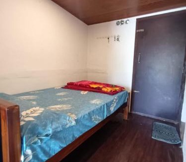 Maraiyur House | Paambar River View Homestay