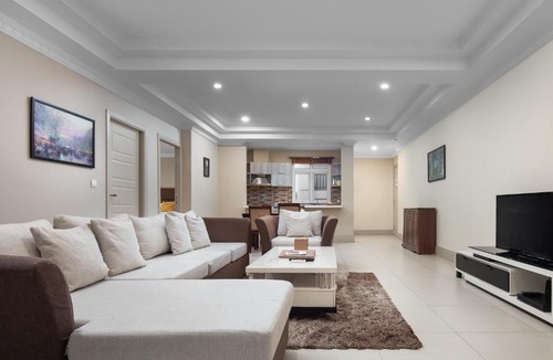 Daun Penh Hotel | Palace Gate Hotel & Residence by EHM
