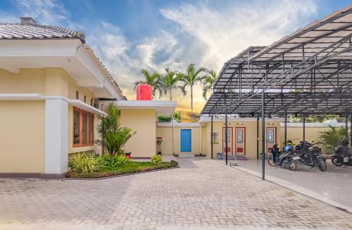 Klaten Selatan House | Palma Orchid Room Klaten
