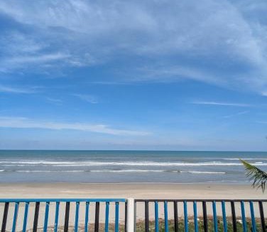 Kampung Aur Apartment | Pandak Inn - Your Beach Retreat