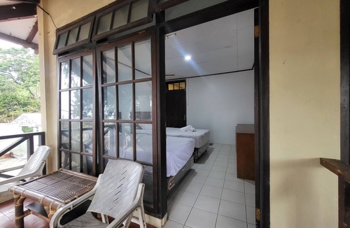 Tuk Tuk Hotel | Pandu Lakeside Hotel Tuktuk
