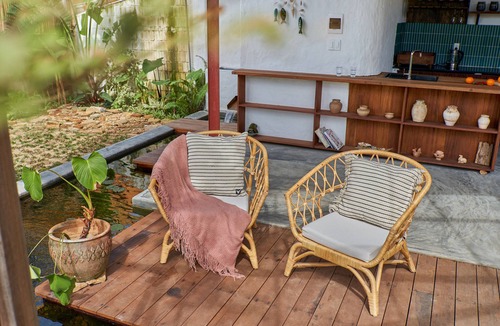 Cam An House | Pao Homes - Arch House,1’ to the sea