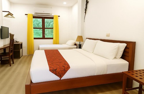 Sangkat Sla Kram Hotel | Paradise K Forest Hotel