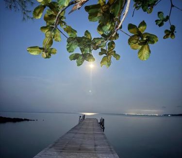 Koh Rong Hotel | Paradise Sunrise Bungalows
