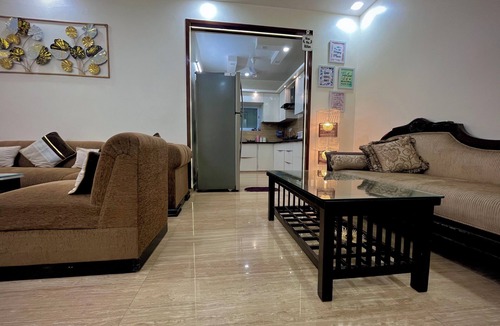 Pitampura Condo | Patio Paradise, PitampuranCozy and peaceful 3BHK Condo