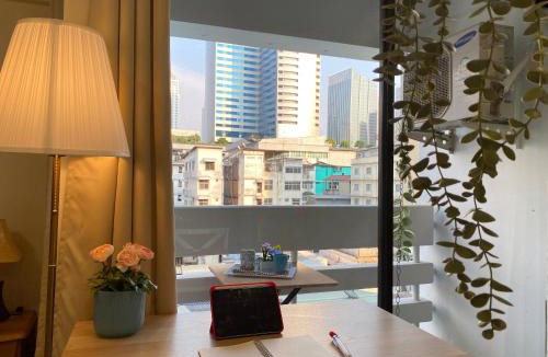 Thanon Phaya Thai Apartment | Patunam Building , Shopping , Airport Rail link
