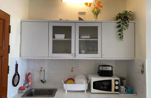 Thanon Phaya Thai Apartment | Patunam Building , Shopping , Airport Rail link