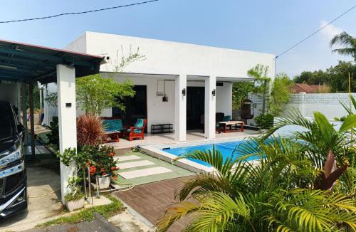 Si Rusa House | PD ROOM Stay