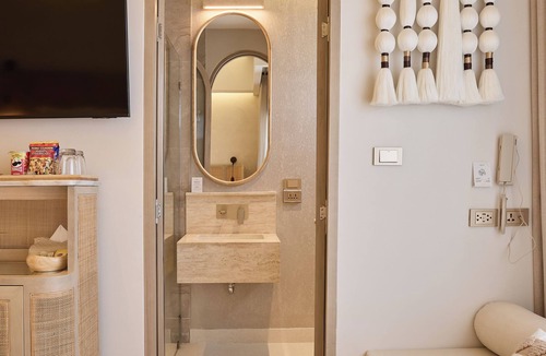 Old City Hotel | PE-LA Thapae Boutique Hotel