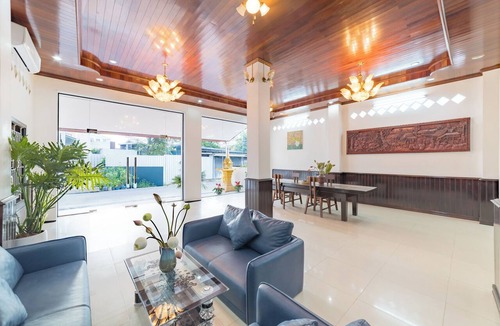 Vientiane Hotel | Peaceful 2 Hotel