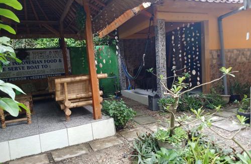 Gili Gede House | Pelangi Homestay Bungalow Gili gede