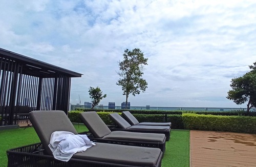 George Town Condo | Penang Georgetown family couple staycation holiday home Beacon suite deal Komtar