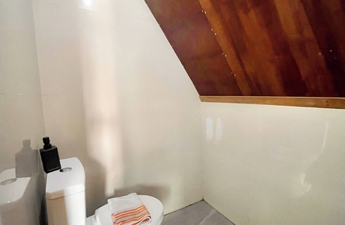 Sewon Hostel | Penginapan omah kampung