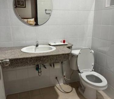 Tha Thaewawong Apartment | Penthouse ศรีราชา วิวทะเล ATHOME SRIRACHA