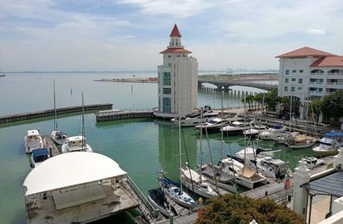 Seri Tanjung Pinang Apartment | Perfect Marina Stay@ Strait Quay/w Big Balcony + Carpark