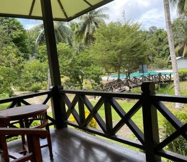 Pulau Perhentian Besar Resort | Perhentian Island Resort - BS