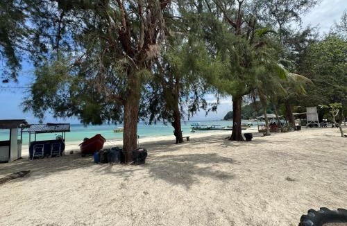 Kampung Pasir Hantu Hotel | Perhentian Mama's