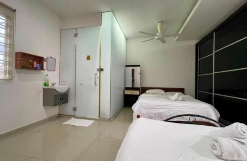 Bandar Baru Permas Jaya Apartment | Permas Family Studio Villa