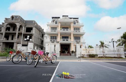 Ha Long Apartment | Phượng Hoàng Villa 13 phòng ngủ - ven biển, bể bơi, bi-a, BBQ, sân Pickleball, xe địa hình, chèo sup biển