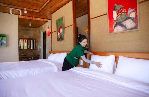 Van Chan Hotel | Phố Núi Tú Lệ Retreat onsen & spa