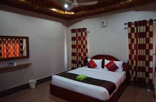 Pakse Hotel | Phetphaylin Hotel