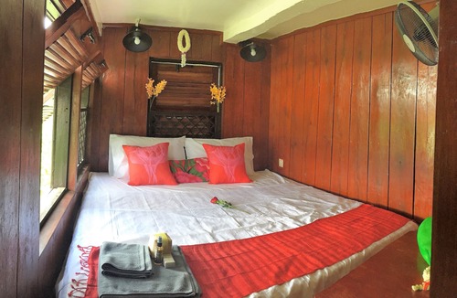 Daun Penh Boat Rental | Phocea Cruise Phnom Penh to Siem Reap