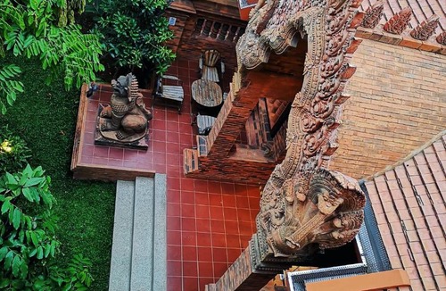 Old City Hotel | Phor Liang Meun Terracotta Arts