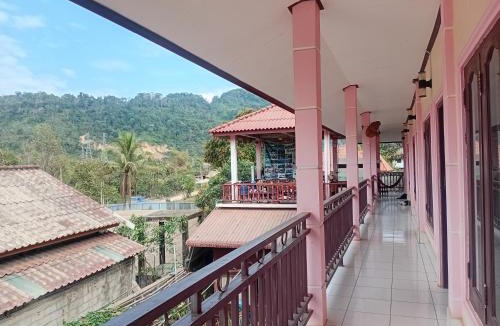 Vang Vieng House | Phouthone Homestay