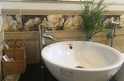 Vinh Trung Hotel | Phuong Quang Hotel