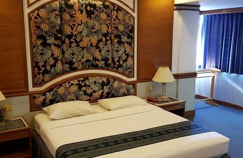 Pak Chong Hotel | Phuphaya Hotel