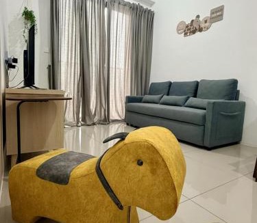 Simee Apartment | Piccadilly Greentown Ipoh ,2 Bedroom 4-5 pax , private parking, wifi , pool & gym