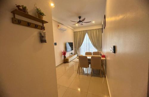 Ipoh Apartment | Piccadilly Greentown Ipoh by Jun - City Views