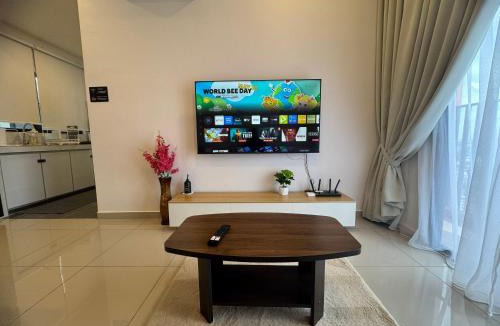 Ipoh Apartment | Piccadilly Greentown Ipoh by Jun - City Views