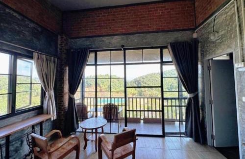 Thong Pha Phum House | pilokhillhouse บ้านอีต่องเหมืองปิล็อก
