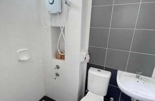 Tebrau House | Pinss Space 30 Guest House