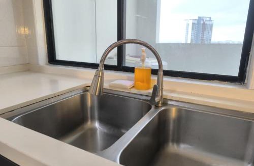 Taman Bukit Mewah House | Platino 3Pax Warm N Cozy Room 2 W Co-Living By STAY