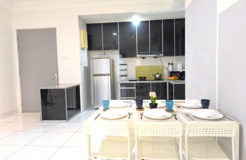Taman Bukit Mewah House | Platino Cozy Couple Room 2 W Co-Living By STAY