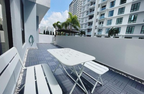 Taman Bukit Mewah Apartment | PLATINO SERVICE APARTMENT, 2BR Family Suite, Next to Paradigm mall JB with Big Patio & Pool Access,