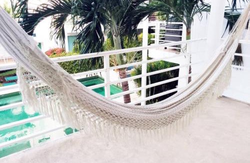 Gonzalo Guerrero Apartment | Playa del Carmen Tranquil Resort Pool Walk to 5th Ave and Beach