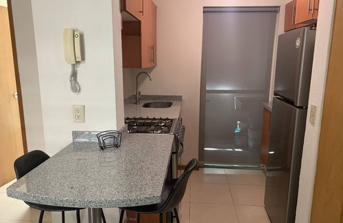 Zona Expo Apartment | Plaza del Sol/Expo Guadalajara Complete Apartment (Ground Floor)